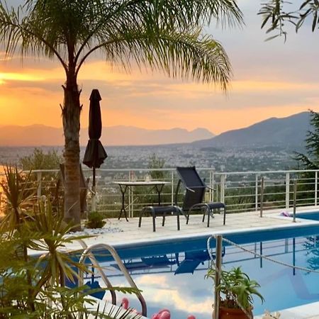 Marine'S Lux Villa:Golden Sunset Каламата Екстер'єр фото